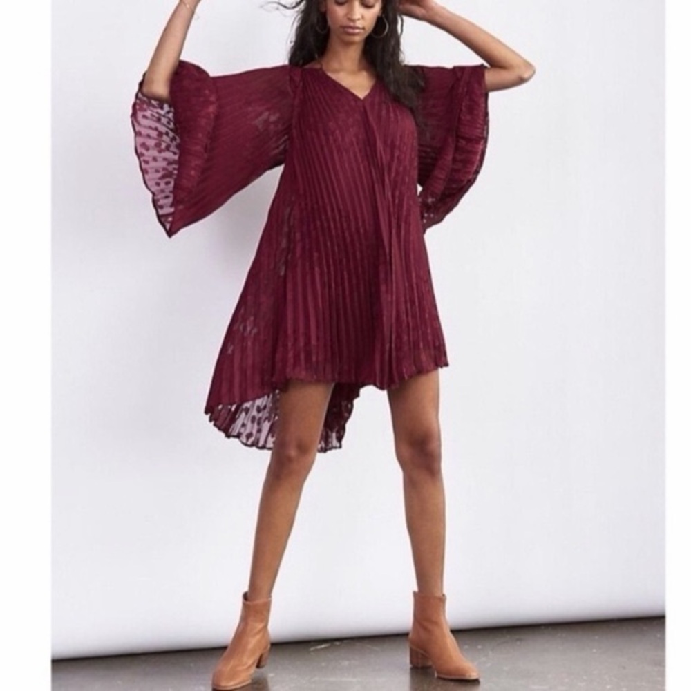 Anthropologie Women's Burgundy Pleated V-Neck Swing Dress